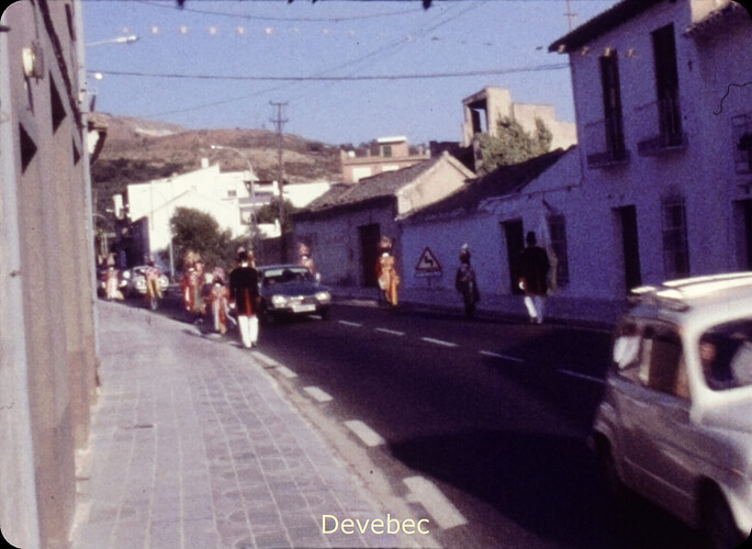 Devebec-titulado